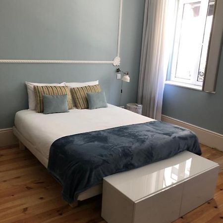 Godinho'S House Bed & Breakfast Матосиньос Екстериор снимка