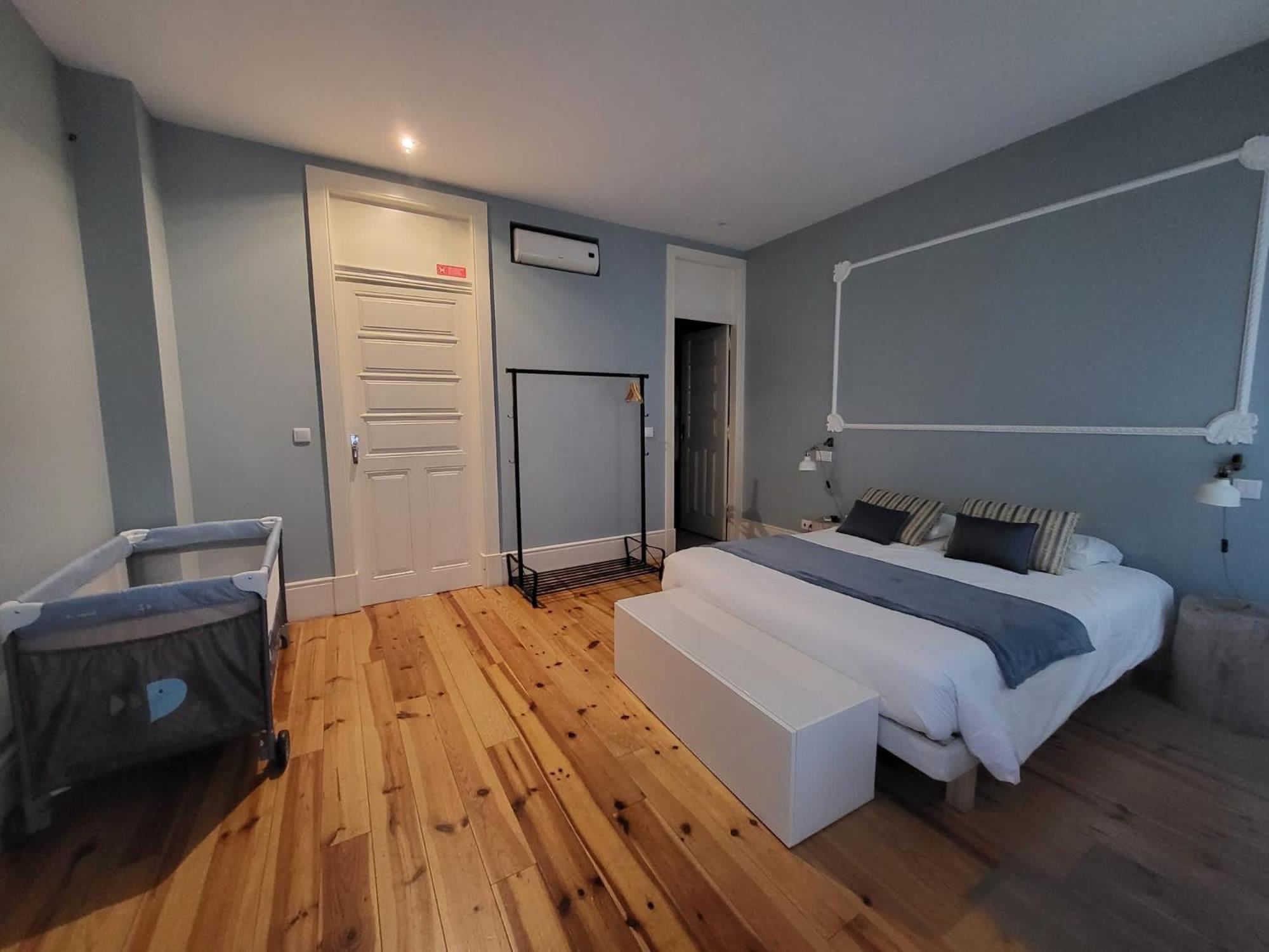 Godinho'S House Bed & Breakfast Матосиньос Екстериор снимка