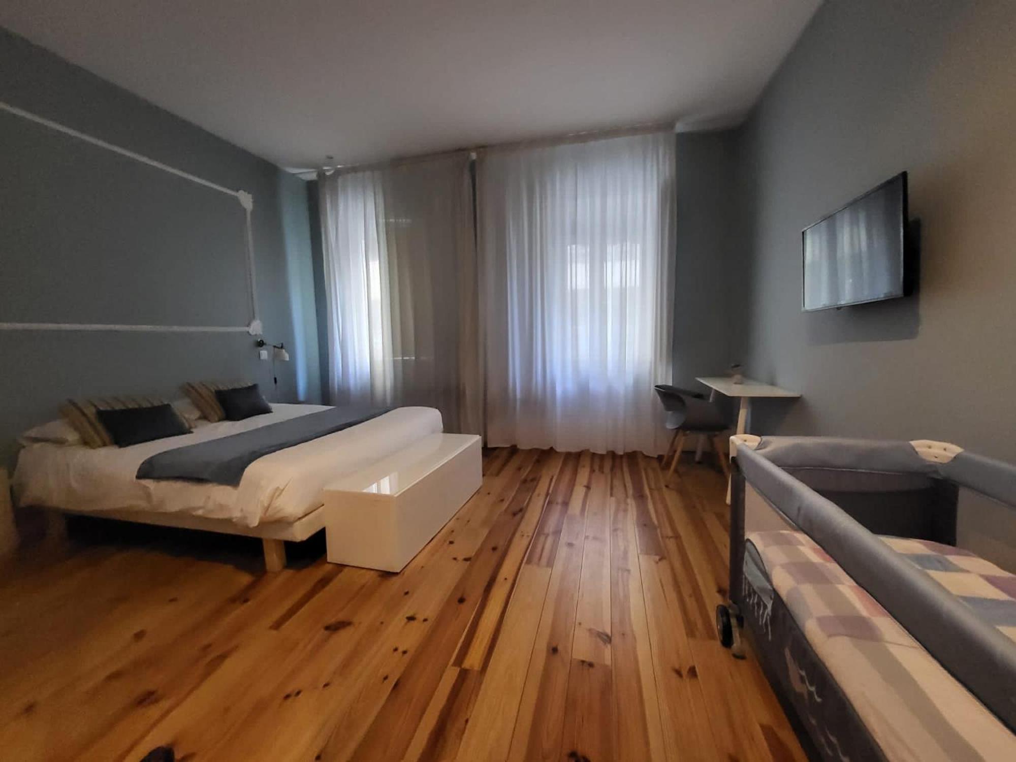Godinho'S House Bed & Breakfast Матосиньос Екстериор снимка